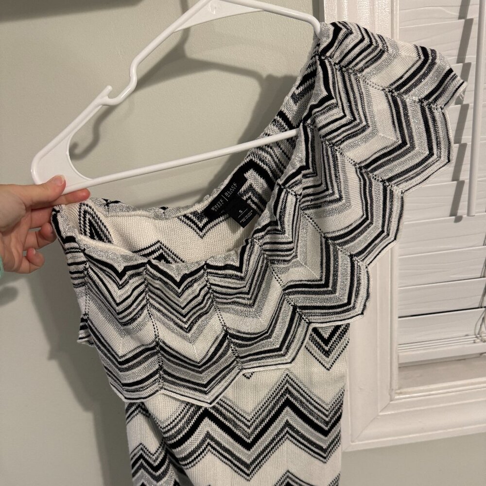 NWOT White House Black Market WHBM Ladies Asymmetrical Blouse